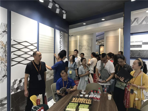 名宇陶瓷丨最有人情味的展馆相遇佛山陶博会，在中国陶瓷城A18!